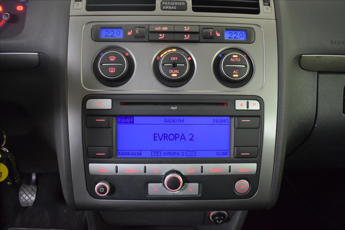 15O933.jpg